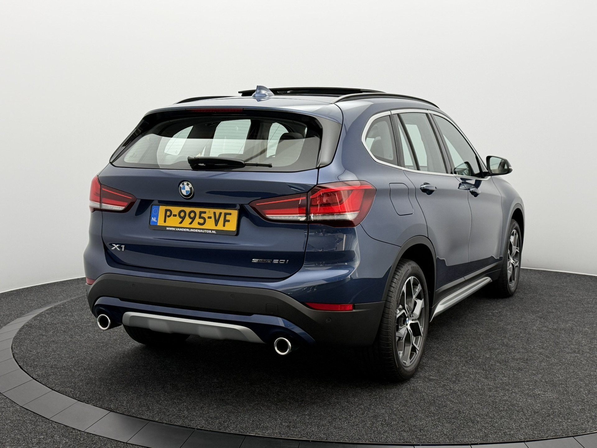 Foto van BMW X1 Sdrive20i