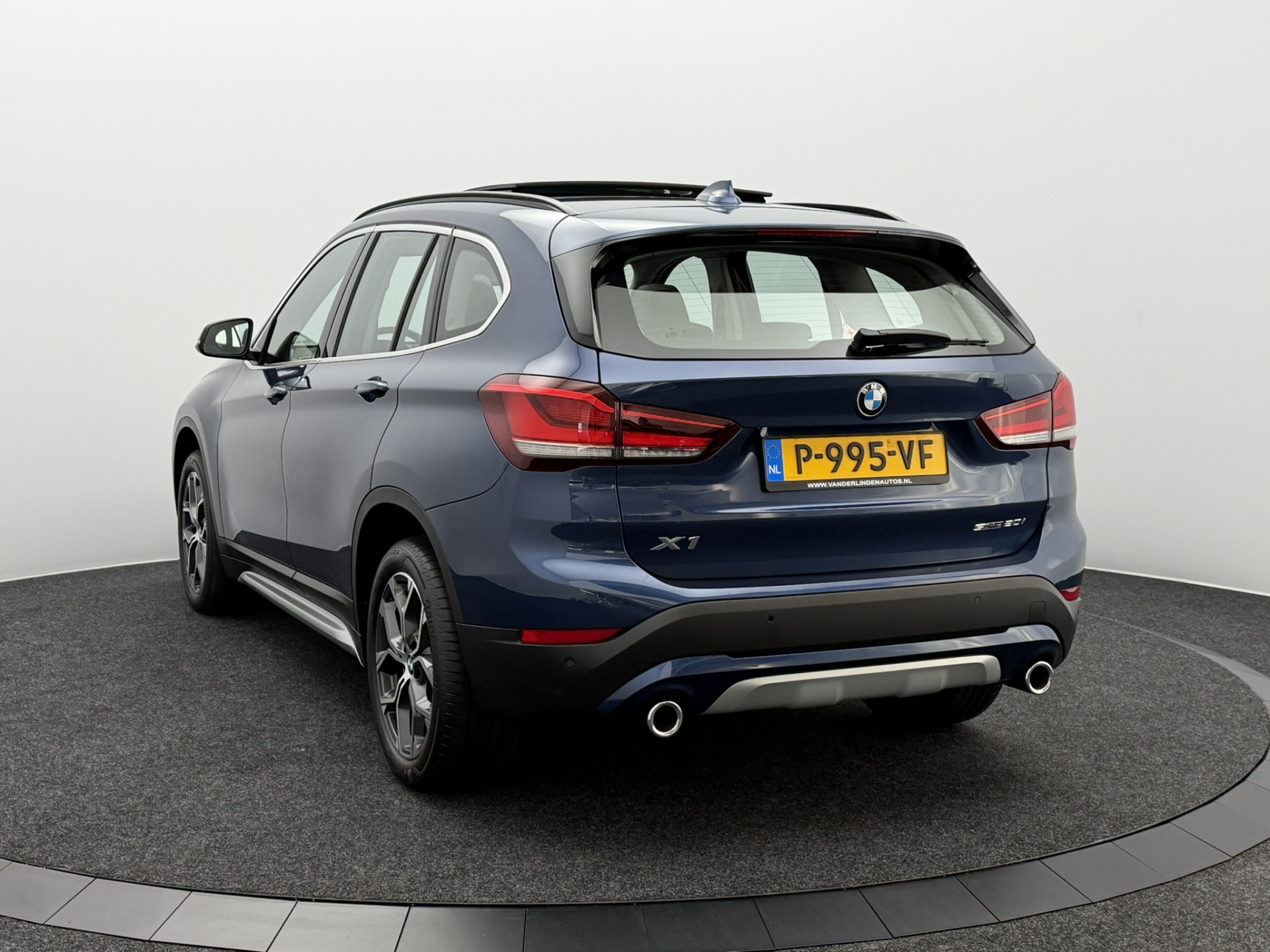 Foto van BMW X1 Sdrive20i