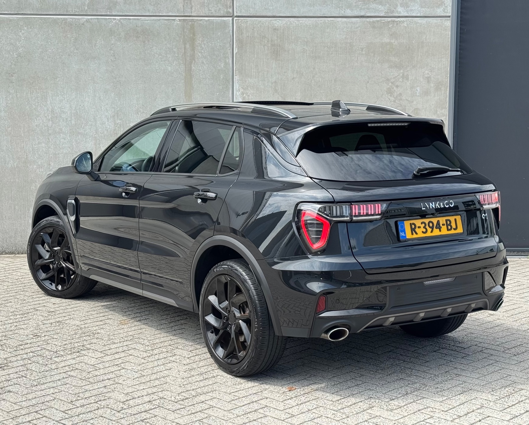 Foto van Lynk&co LYNK & Co 01