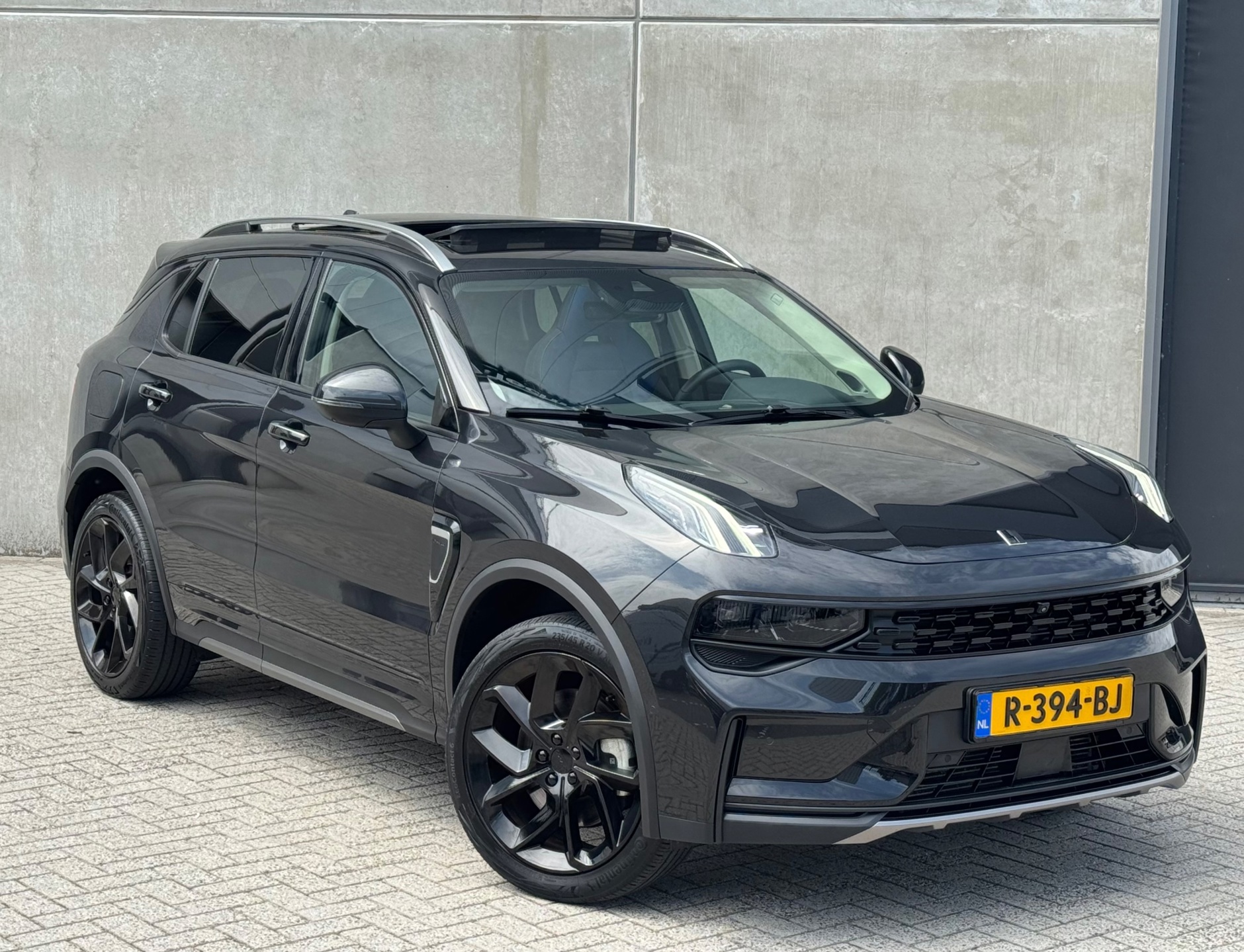 Foto van Lynk&co LYNK & Co 01