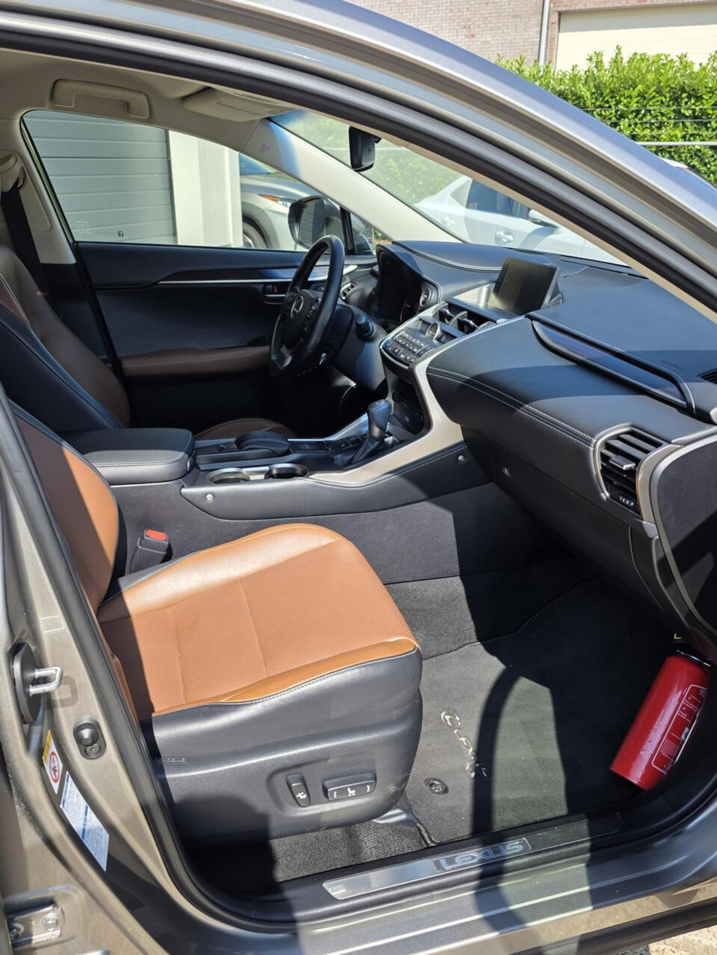 Foto van Lexus Lexus Nx300h