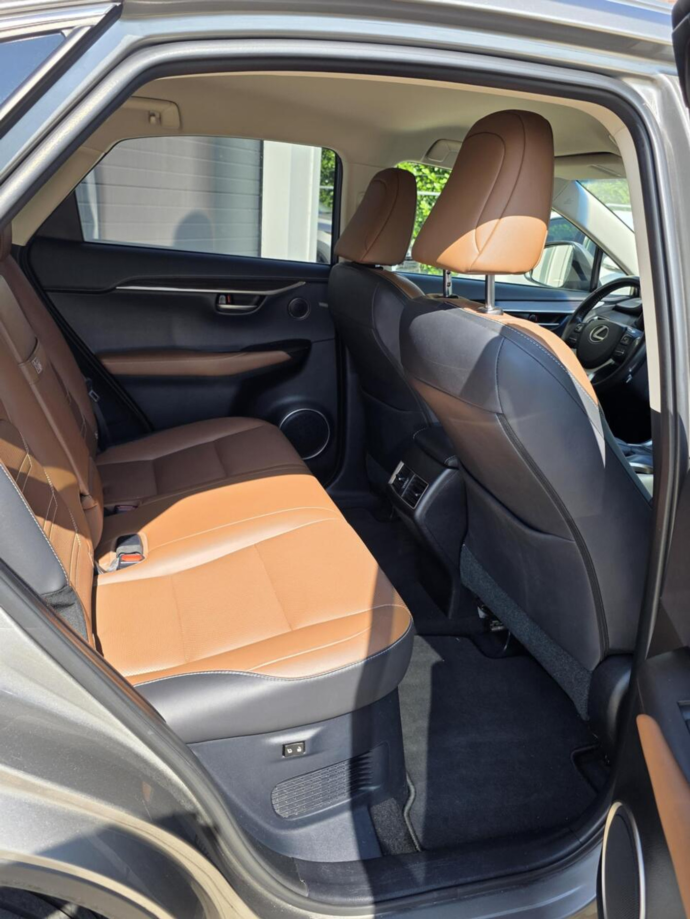 Foto van Lexus Lexus Nx300h