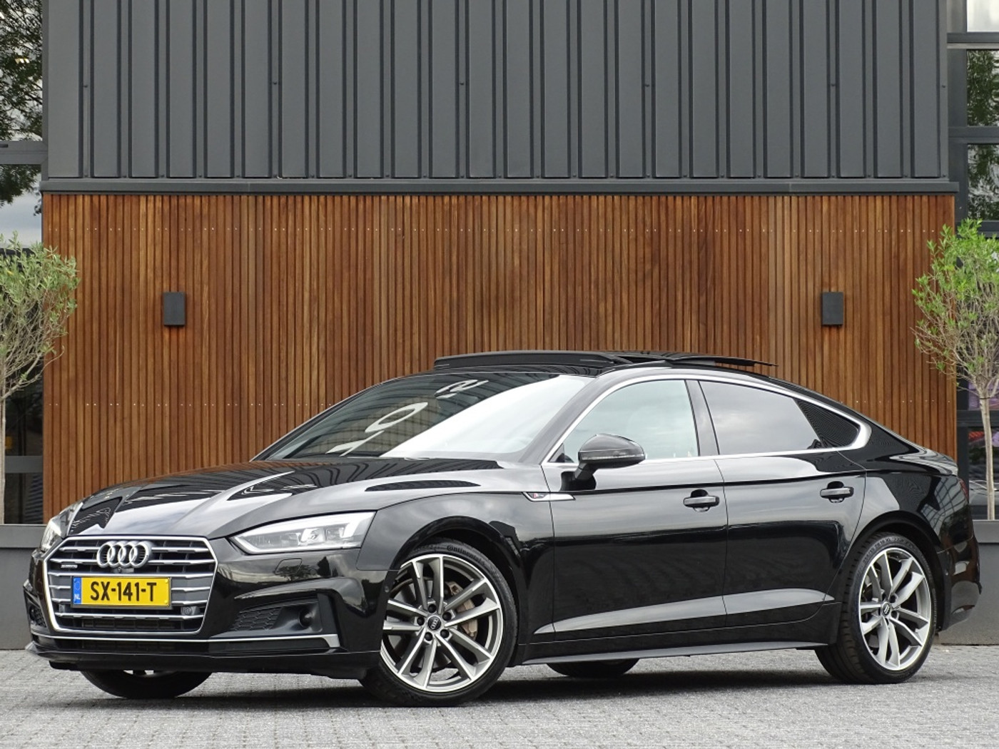 Audi A5 Sportback 2.0T 252PK / B&O / 360˚ / LED 2017 - voorkant