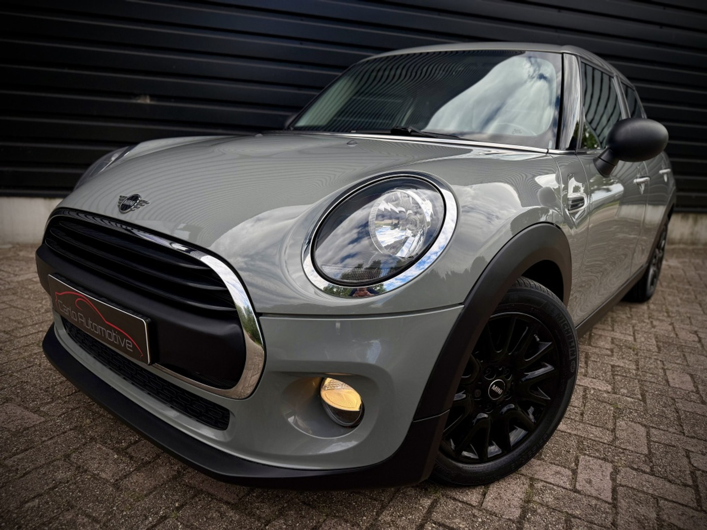 Foto van Mini One