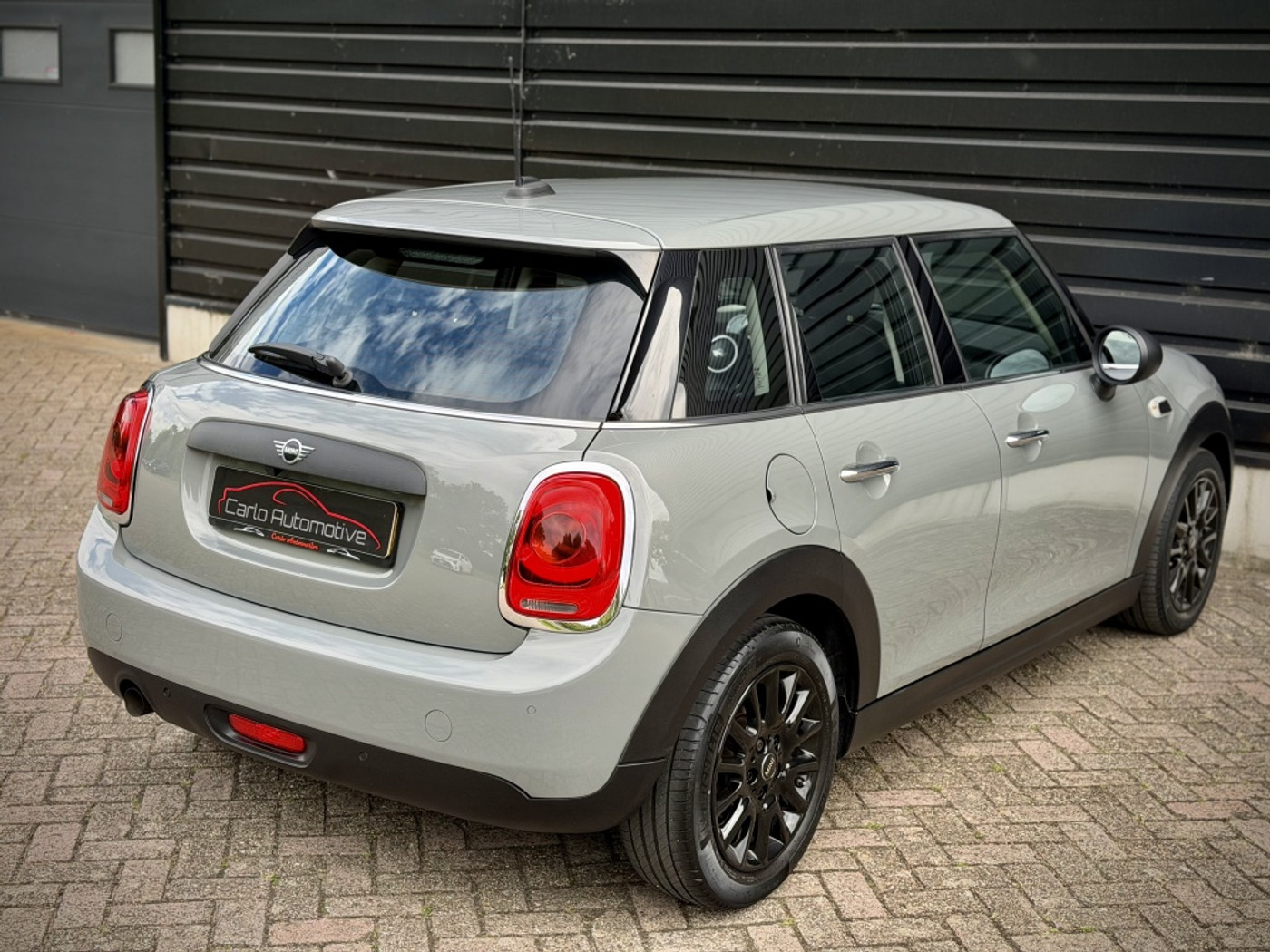 Foto van Mini One