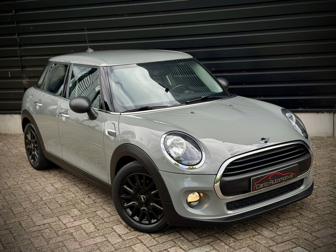 Foto van Mini One