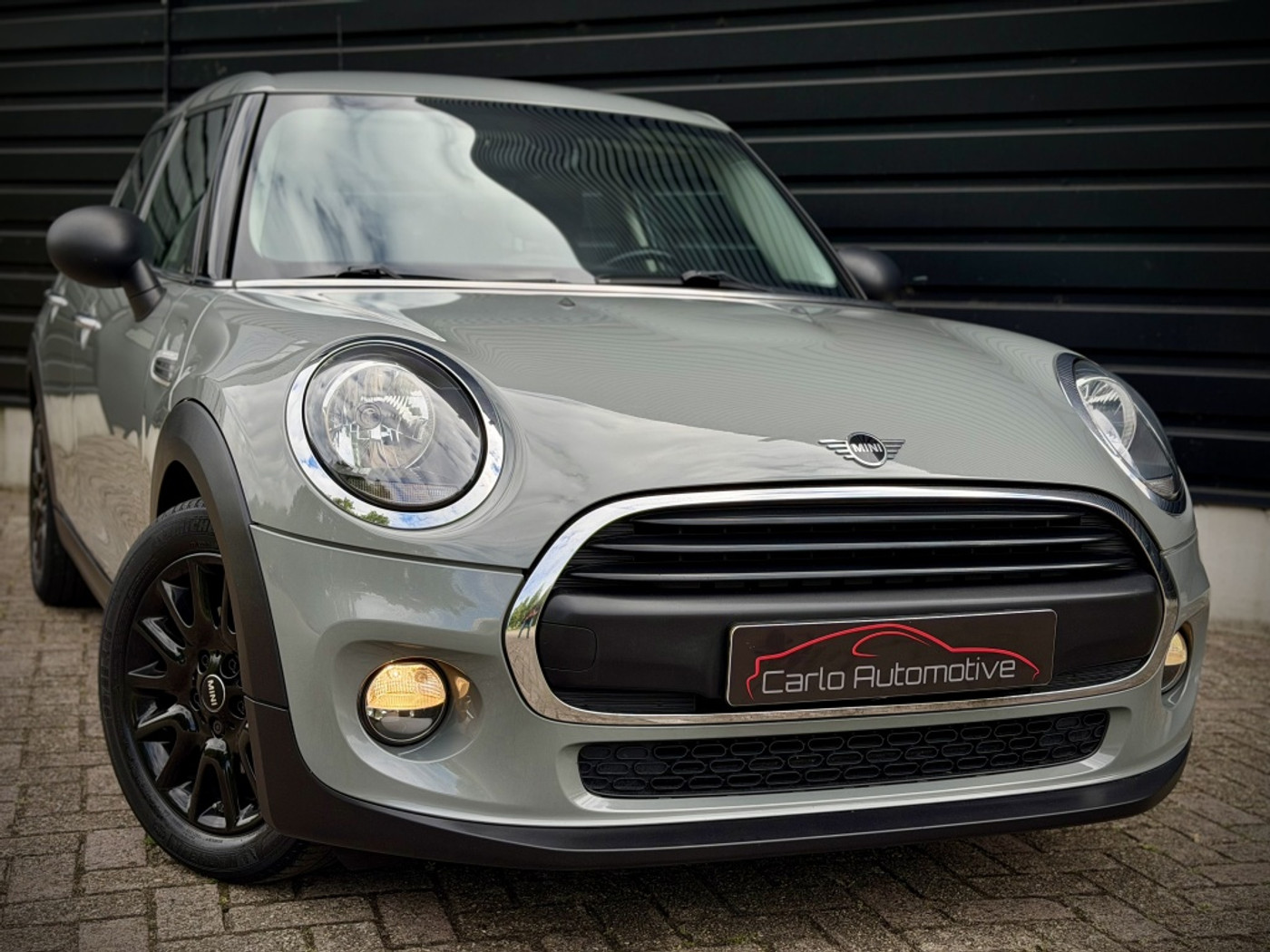 Foto van Mini One