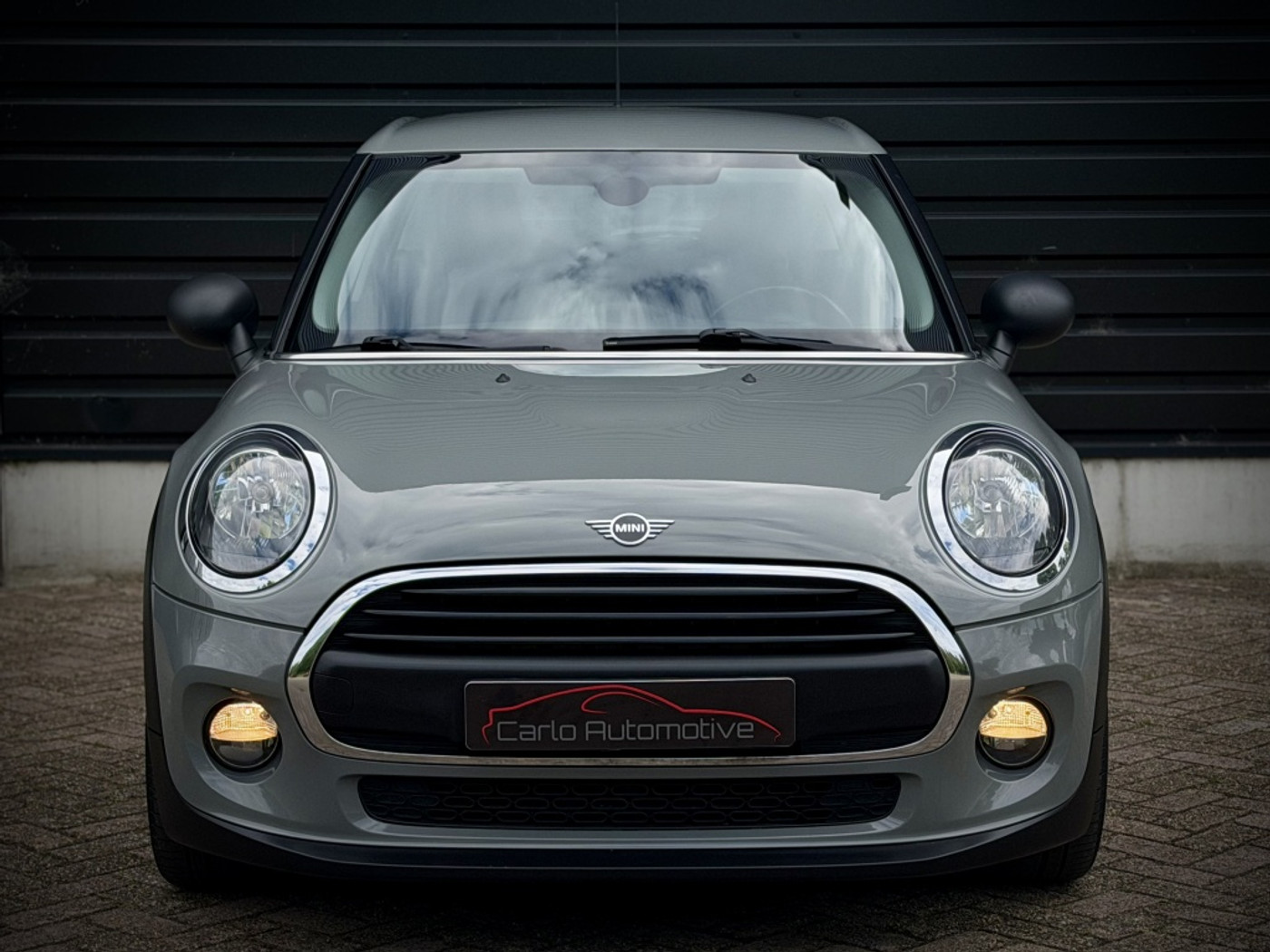 Foto van Mini One