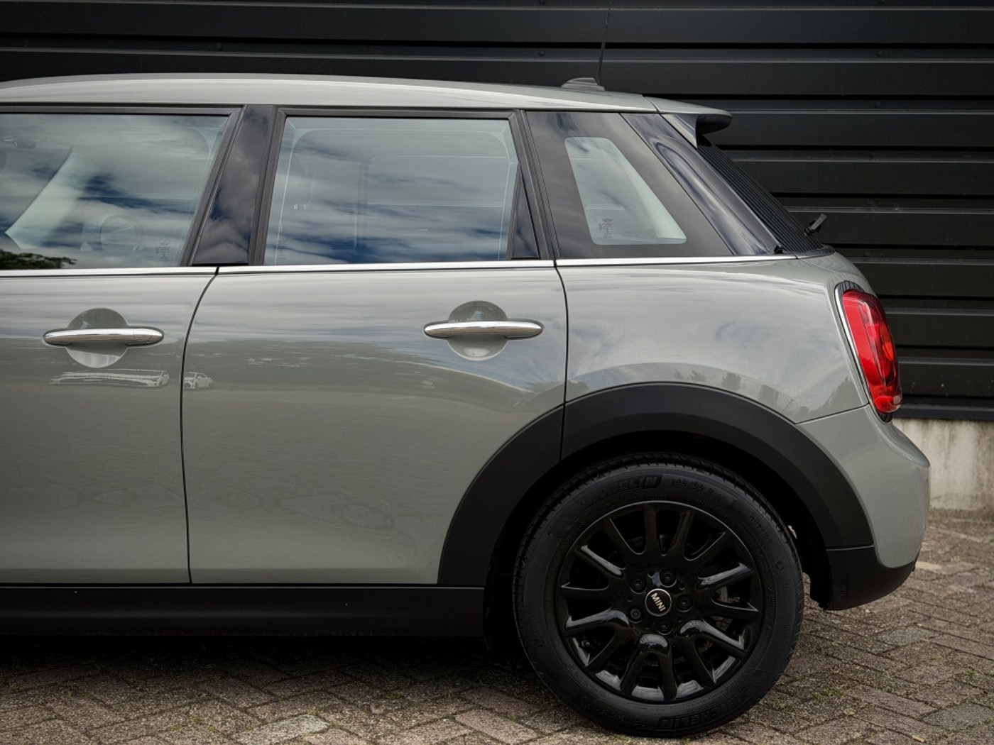 Foto van Mini One