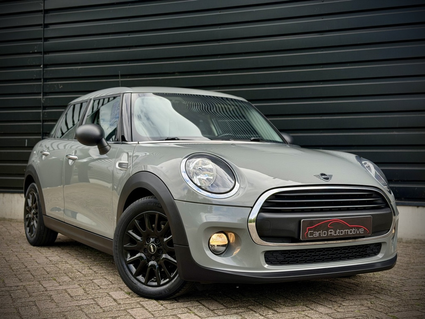 Foto van Mini One