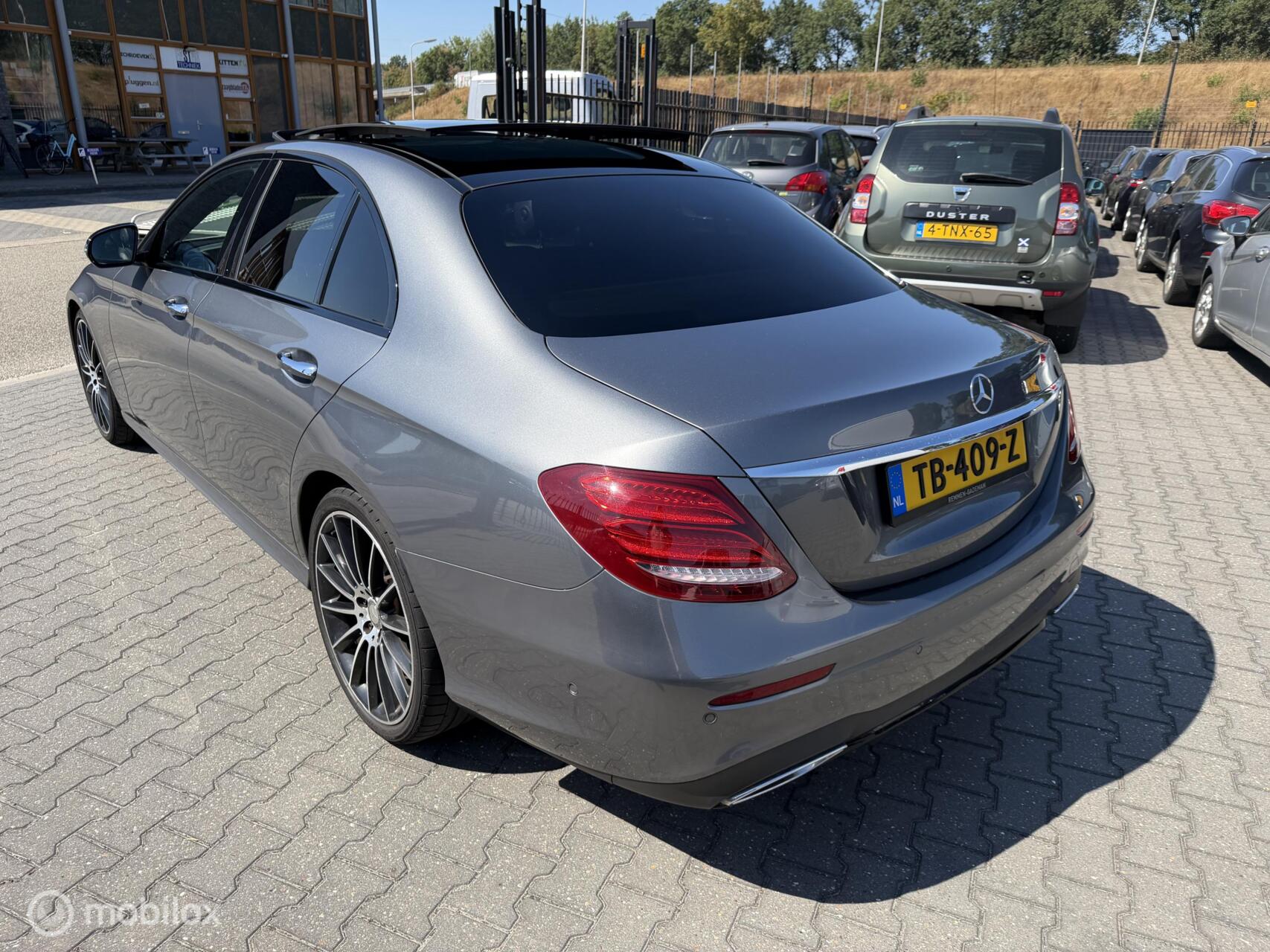 Foto van Mercedes-Benz E 220 D