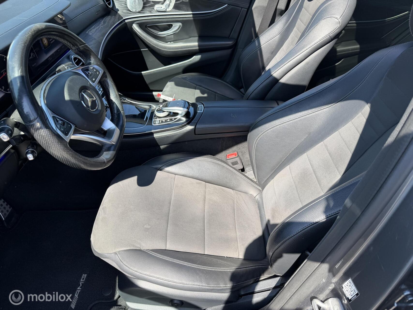 Foto van Mercedes-Benz E 220 D