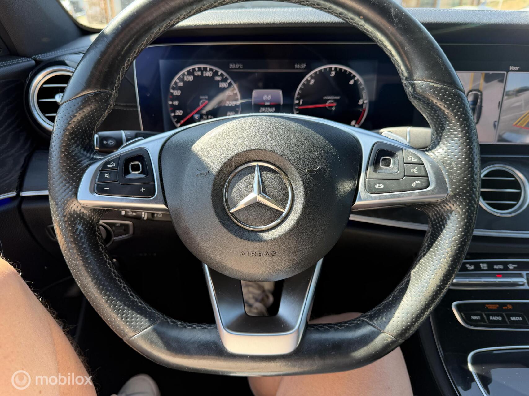 Foto van Mercedes-Benz E 220 D