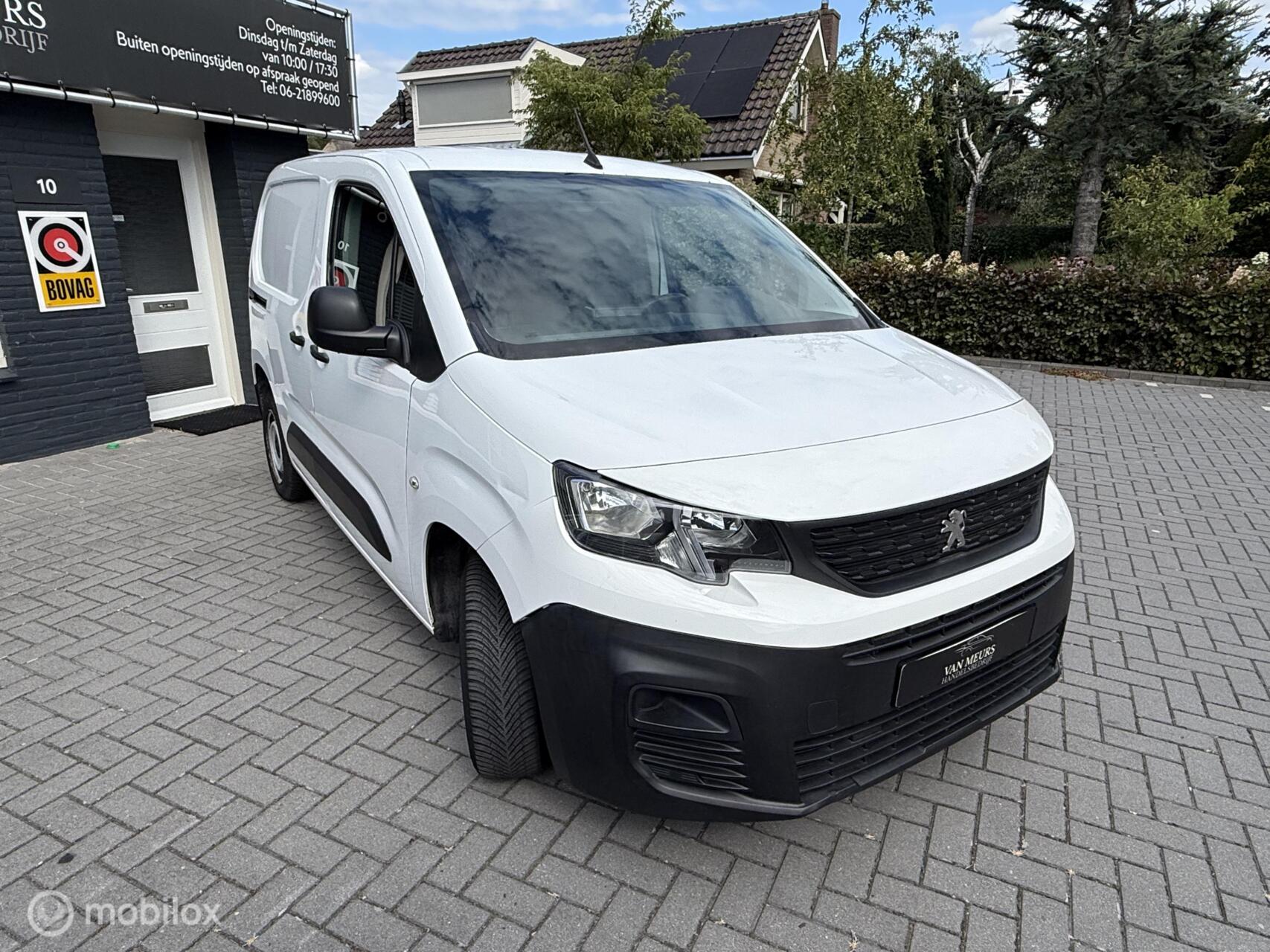 Foto van Peugeot Partner