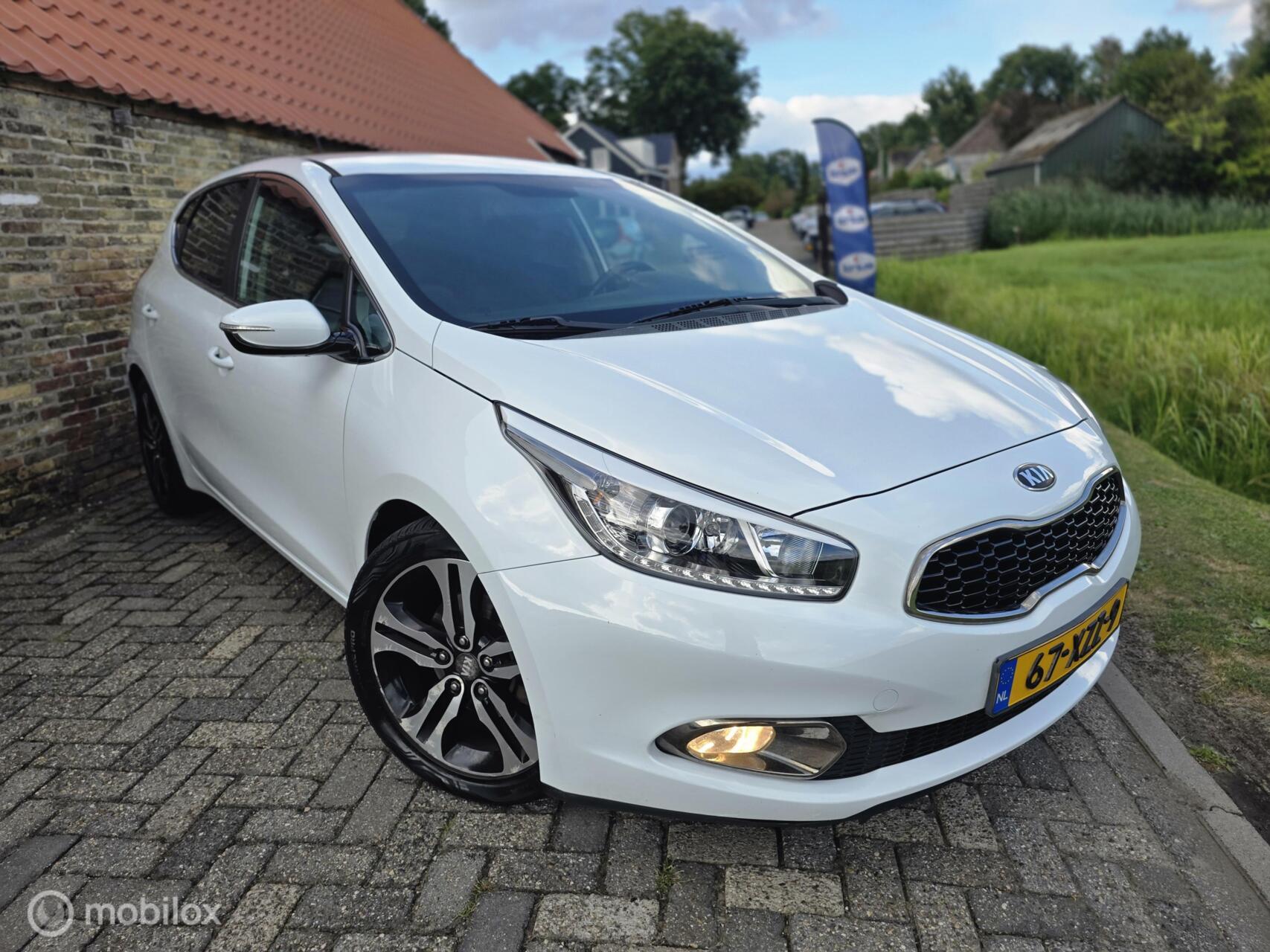 Foto van Kia Cee D