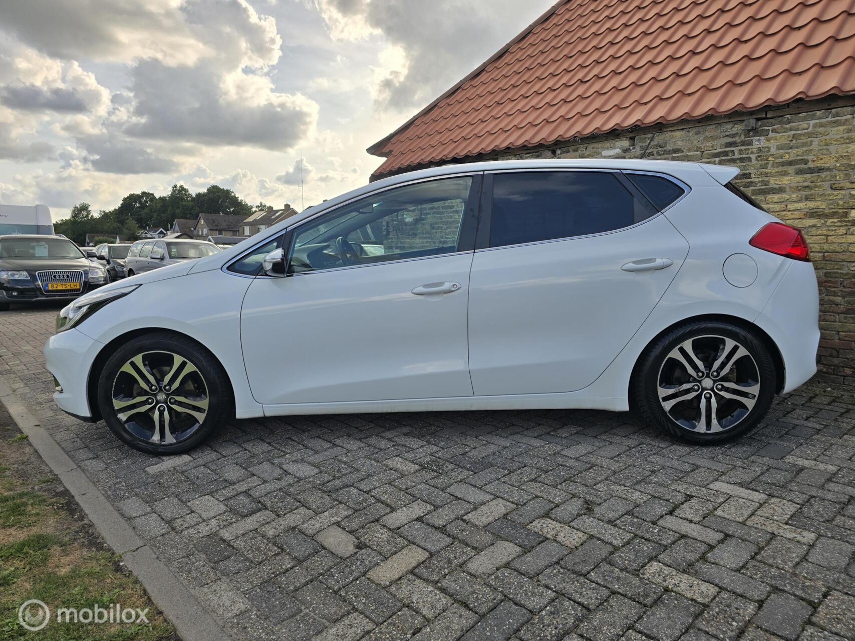 Foto van Kia Cee D