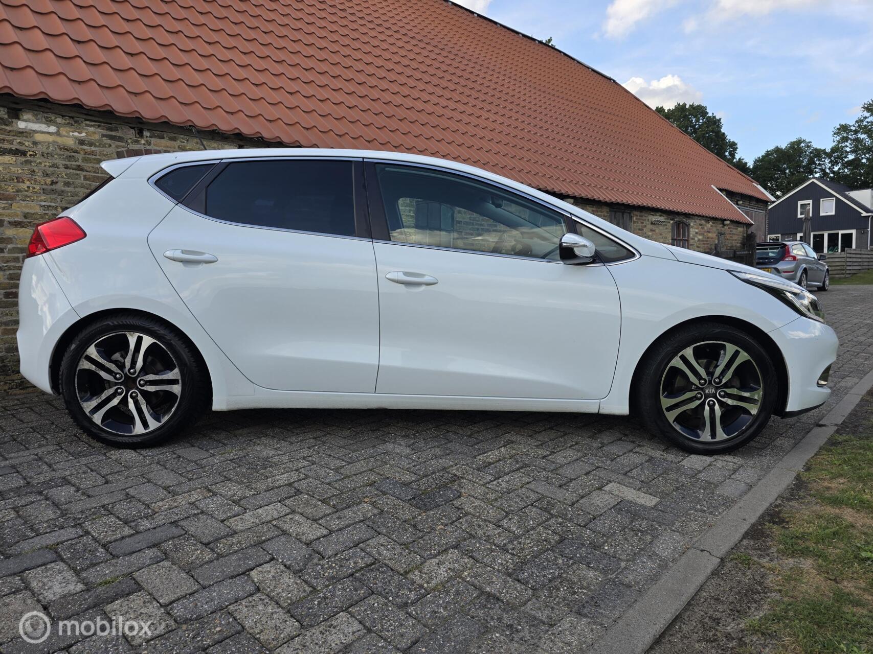 Foto van Kia Cee D