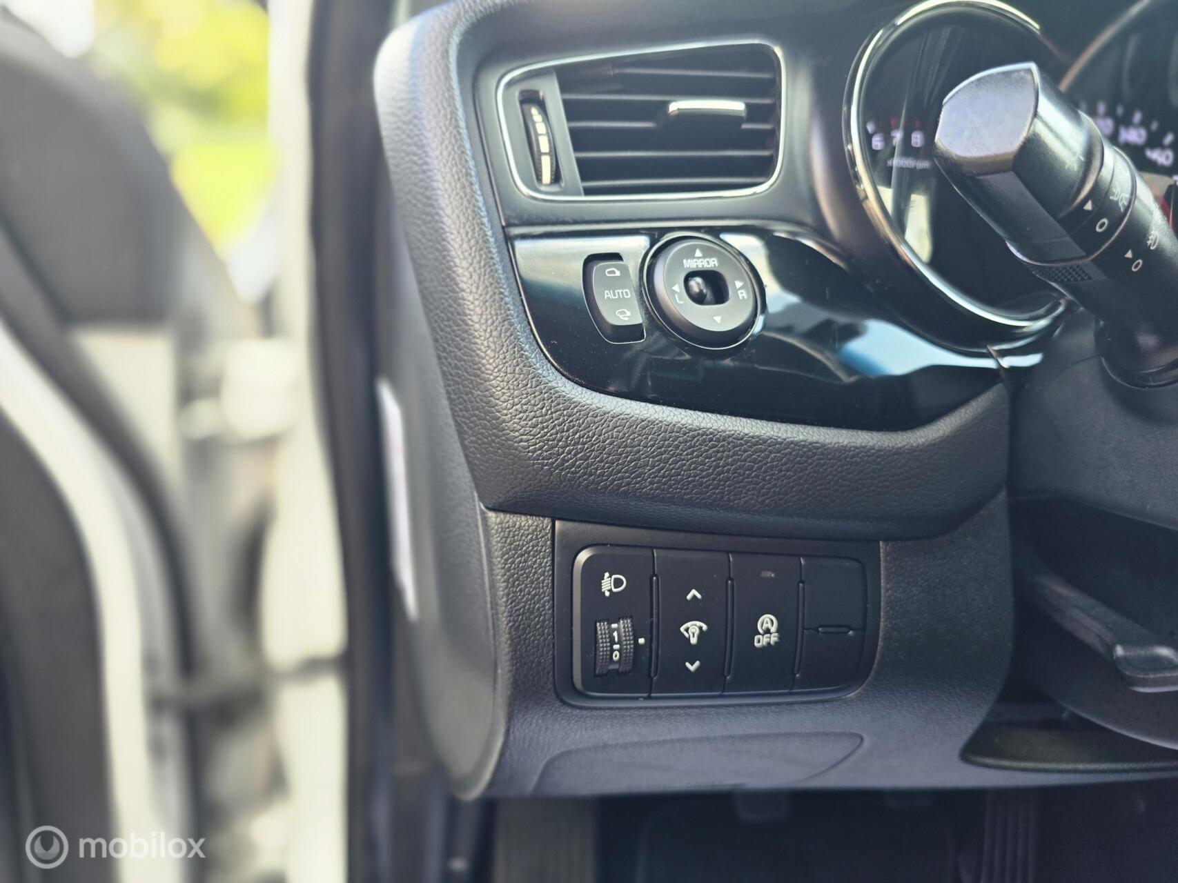 Foto van Kia Cee D