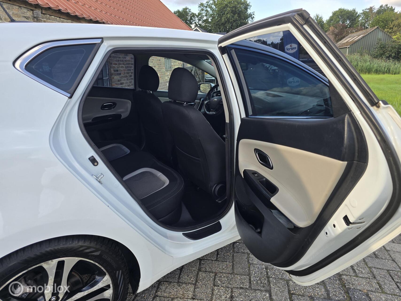 Foto van Kia Cee D