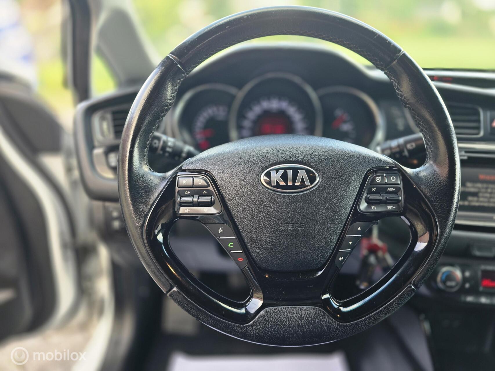 Foto van Kia Cee D