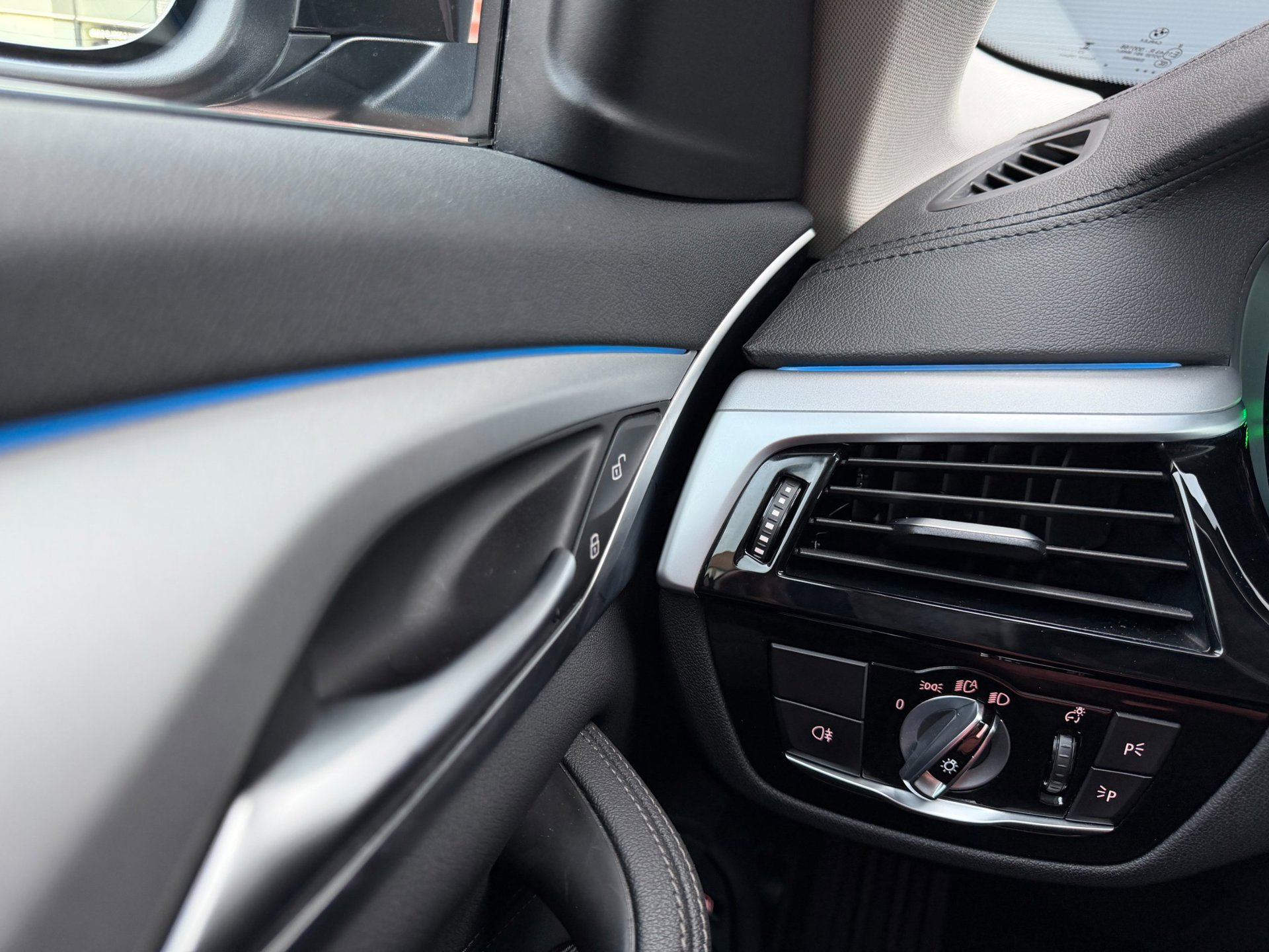 Foto van BMW 530e