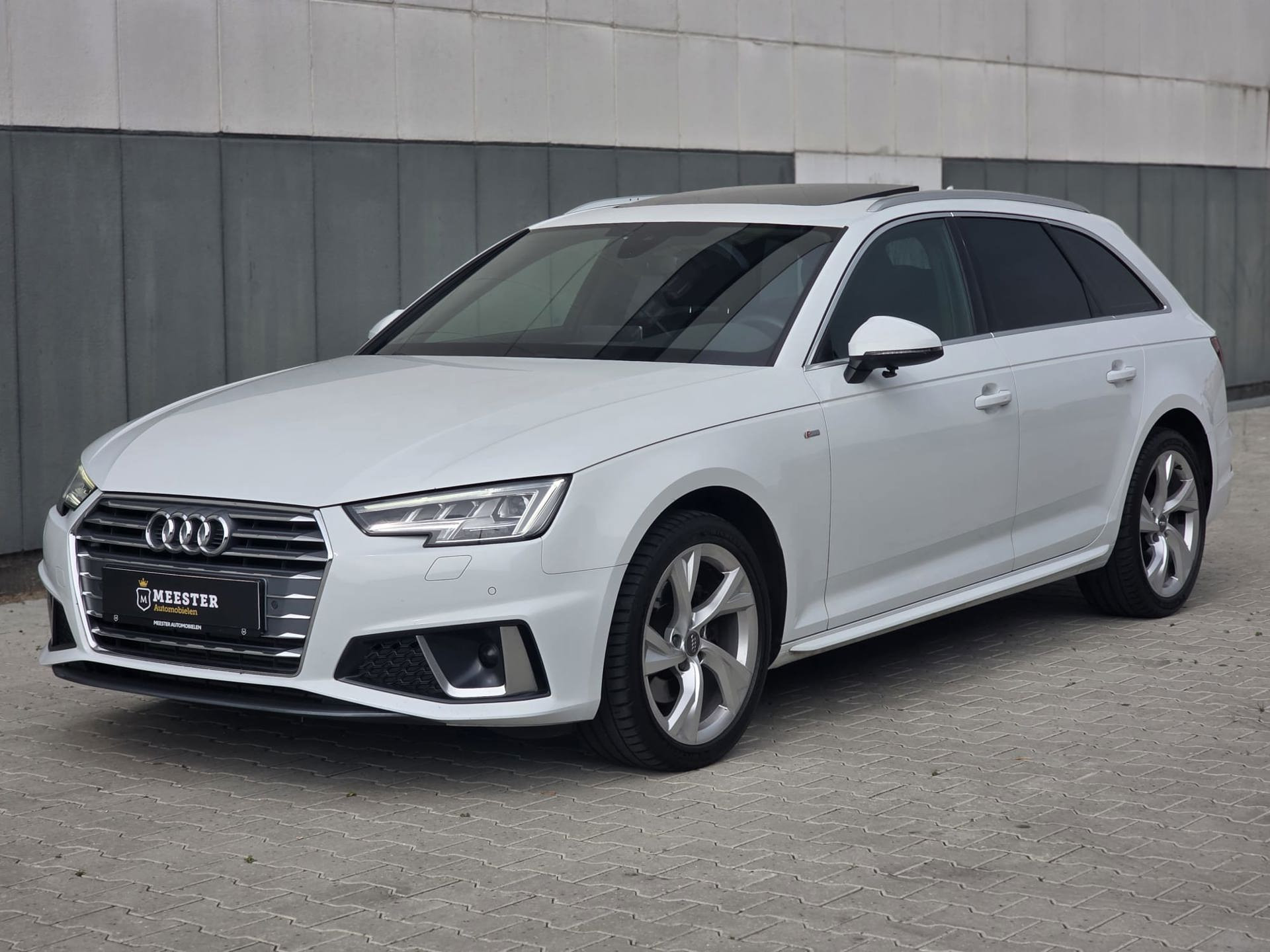 Audi A4 Avant 40 TFSI S line |PANODAK|ACC|VIRT.DASH 2019 - voorkant