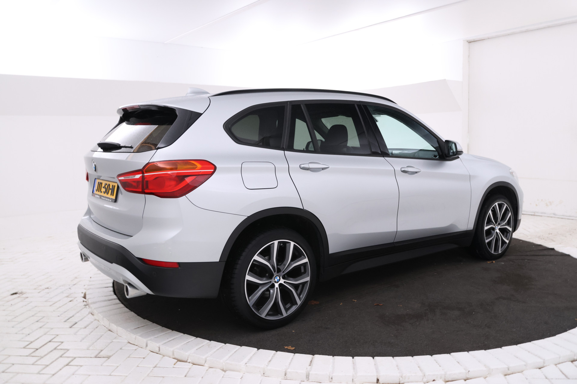 Foto van BMW X1 Sdrive18d