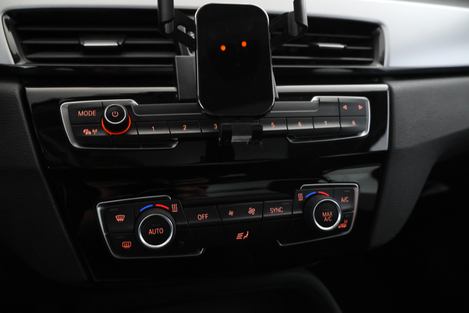 Foto van BMW X1 Sdrive18d