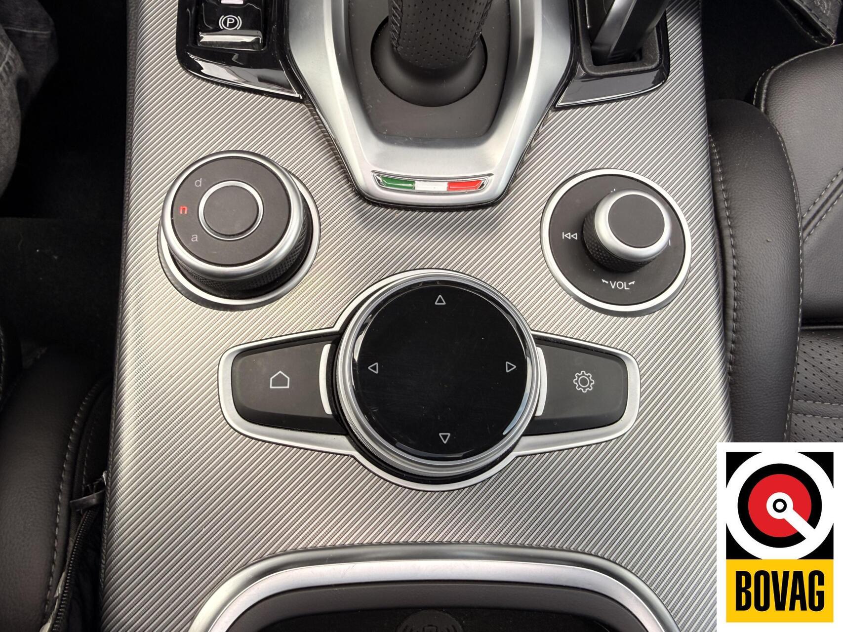 Foto van Alfa Romeo Stelvio Quadrifoglio