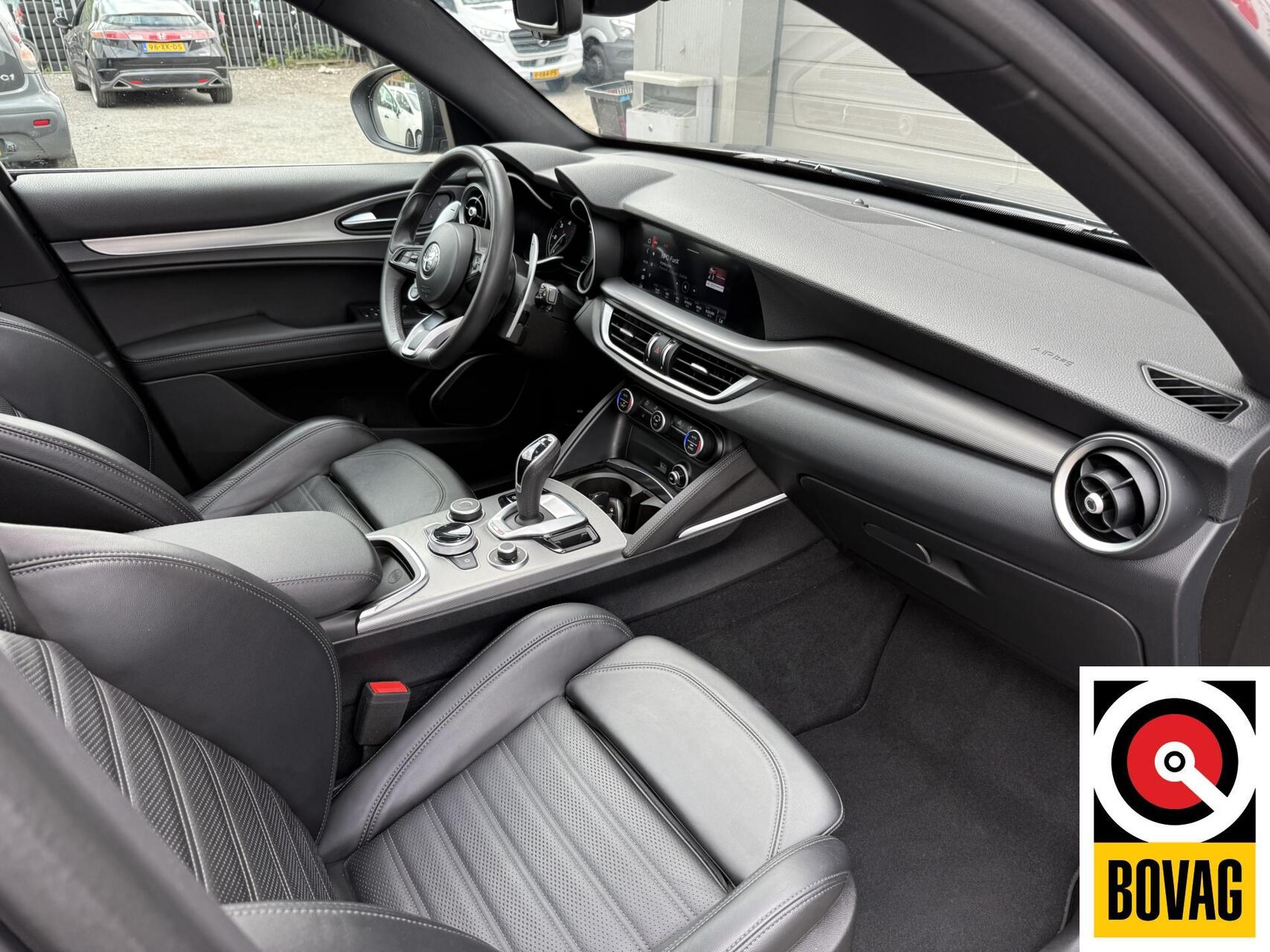 Foto van Alfa Romeo Stelvio Quadrifoglio