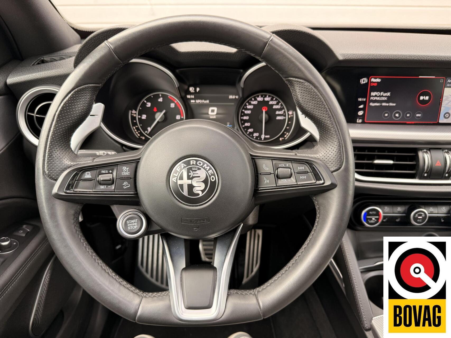 Foto van Alfa Romeo Stelvio Quadrifoglio
