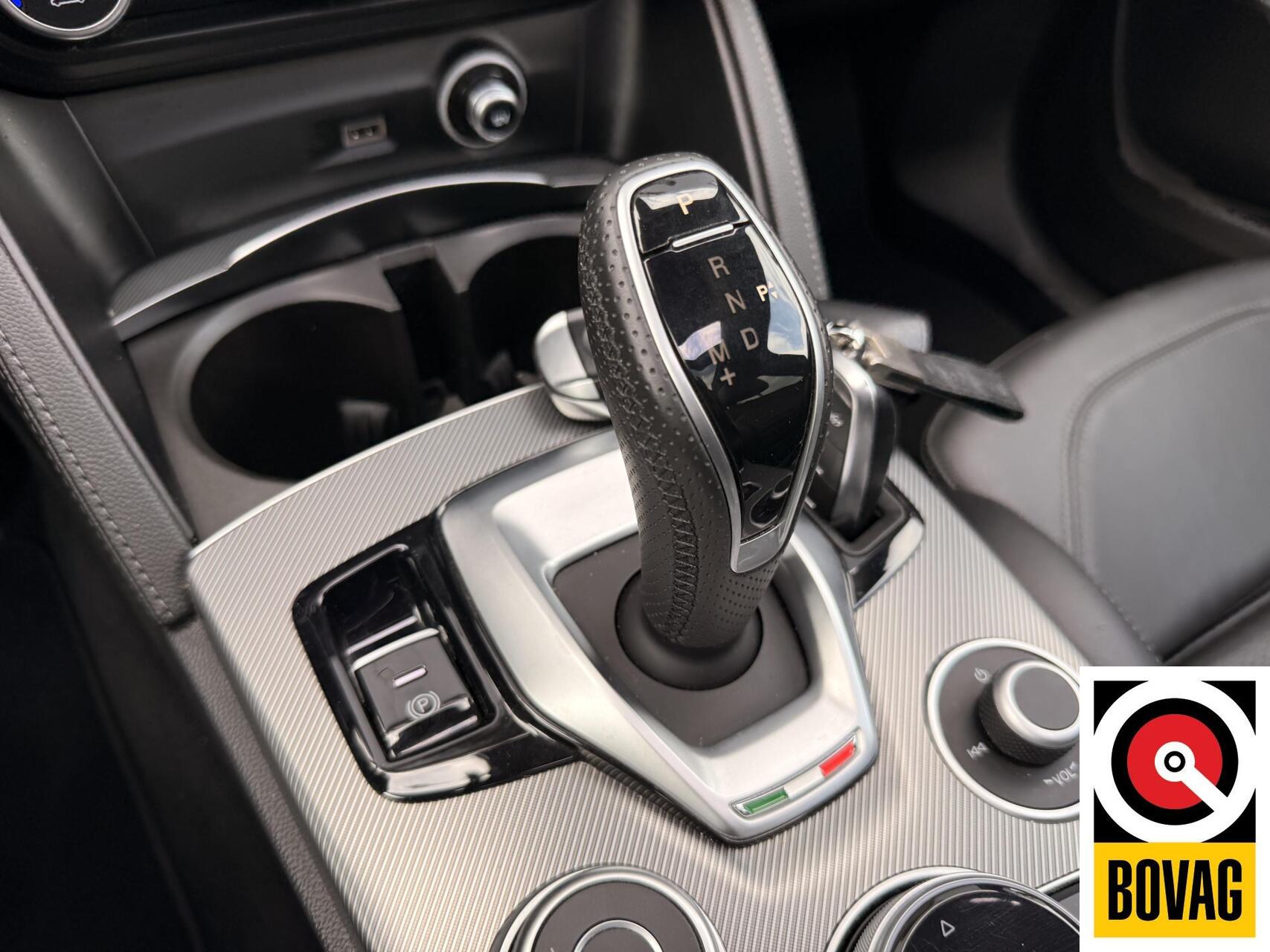 Foto van Alfa Romeo Stelvio Quadrifoglio