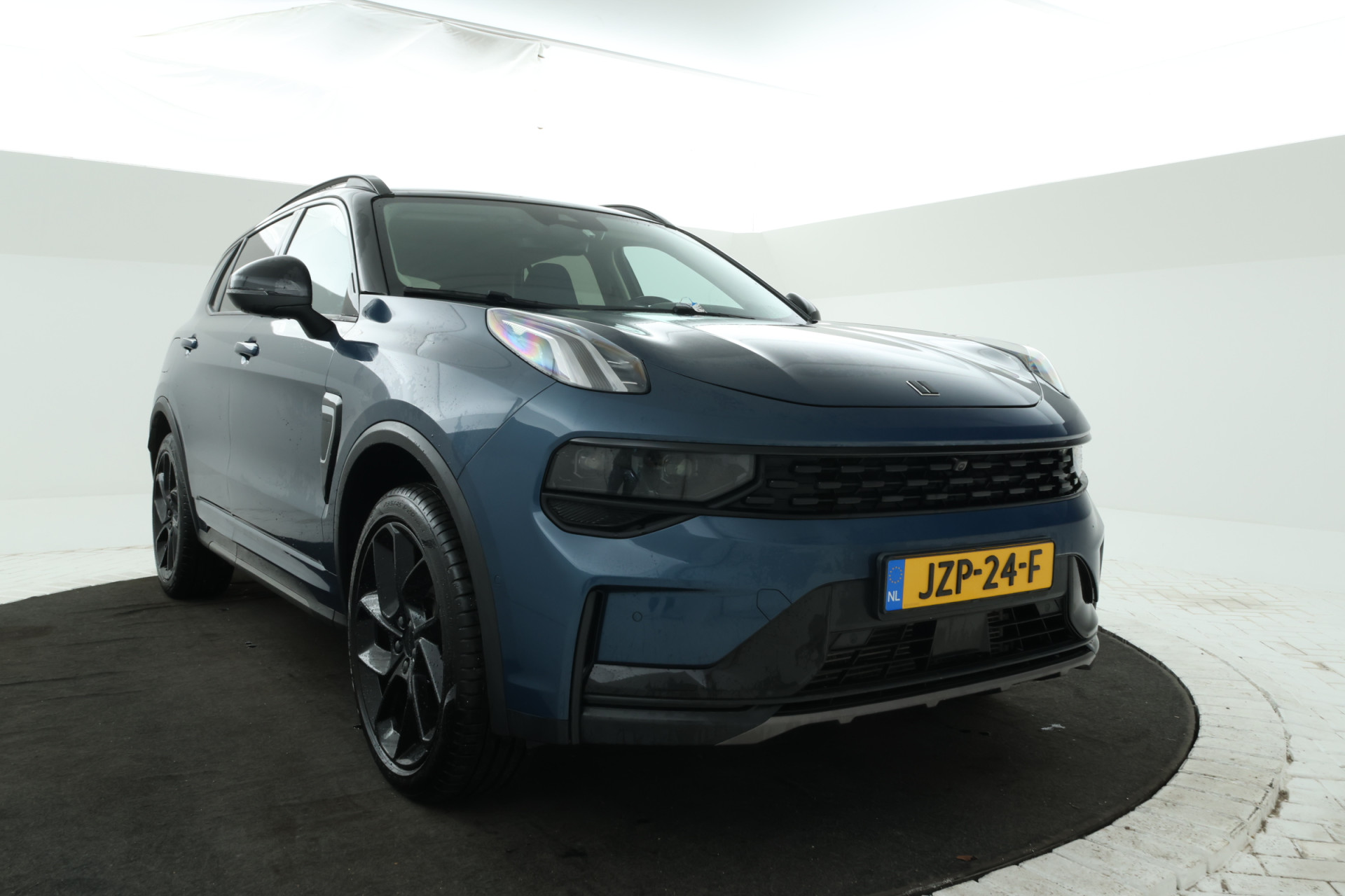Foto van Lynk&co LYNK & Co 01