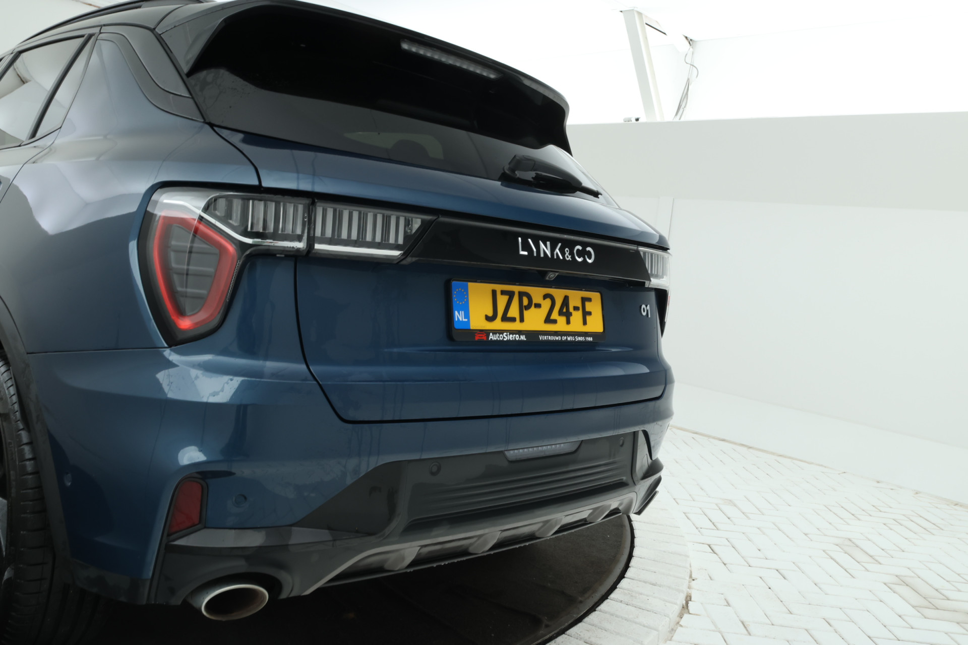 Foto van Lynk&co LYNK & Co 01
