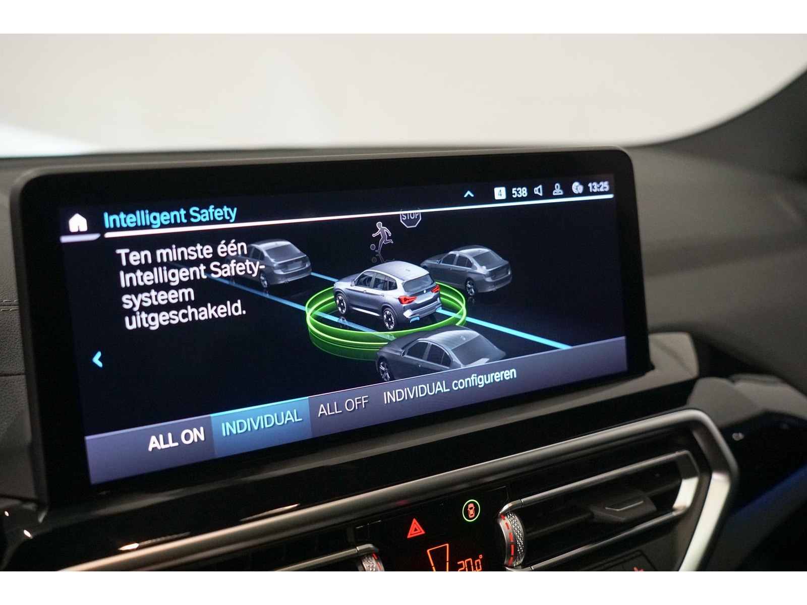 Foto van BMW Ix3