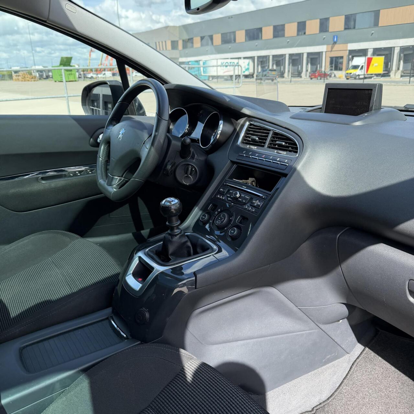 Foto van Peugeot 5008