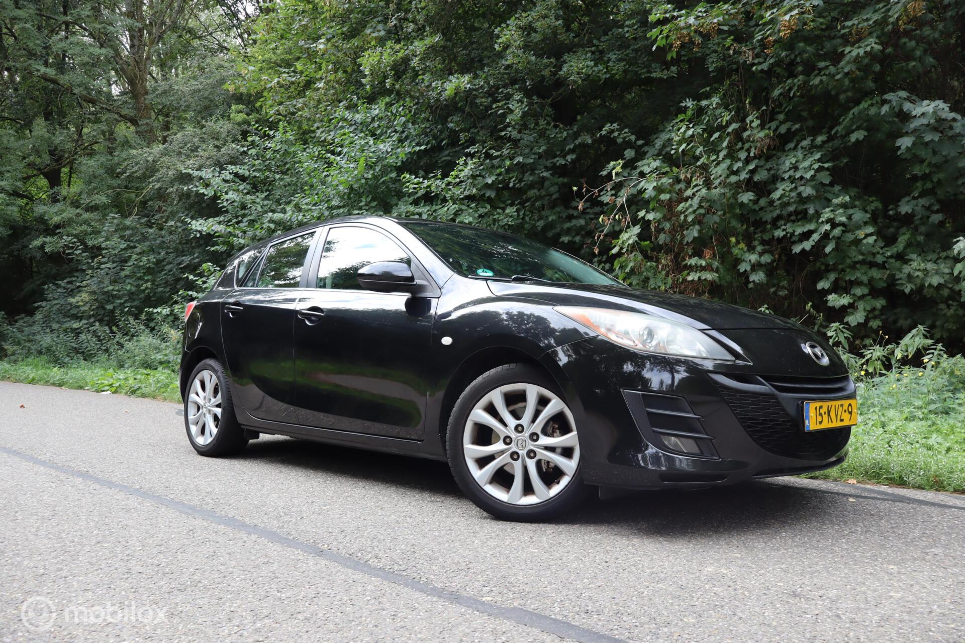 Mazda Mazda 3 1.6 GT-M Line | Stoelverwarming | CC | Parkeersensor 2010 - voorkant