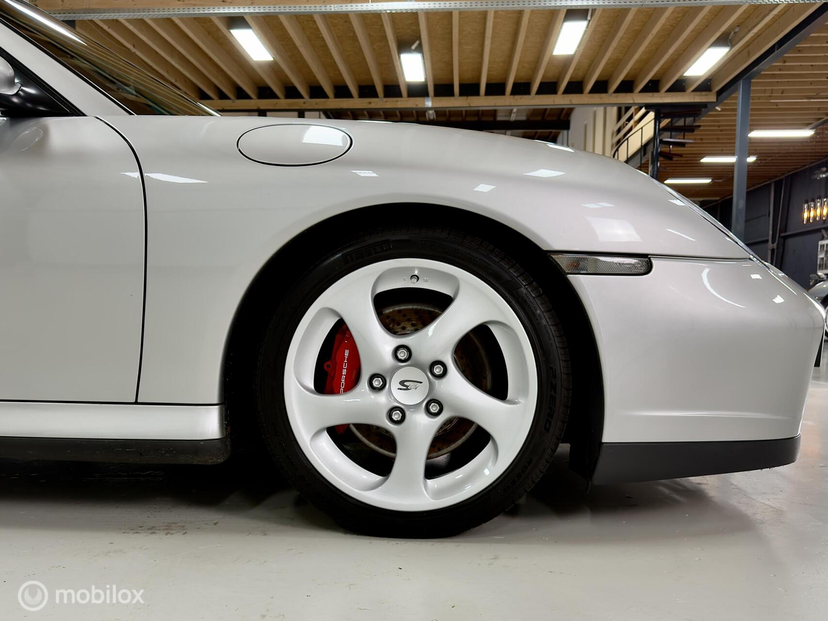 Foto van Porsche 911 Carrera 4s