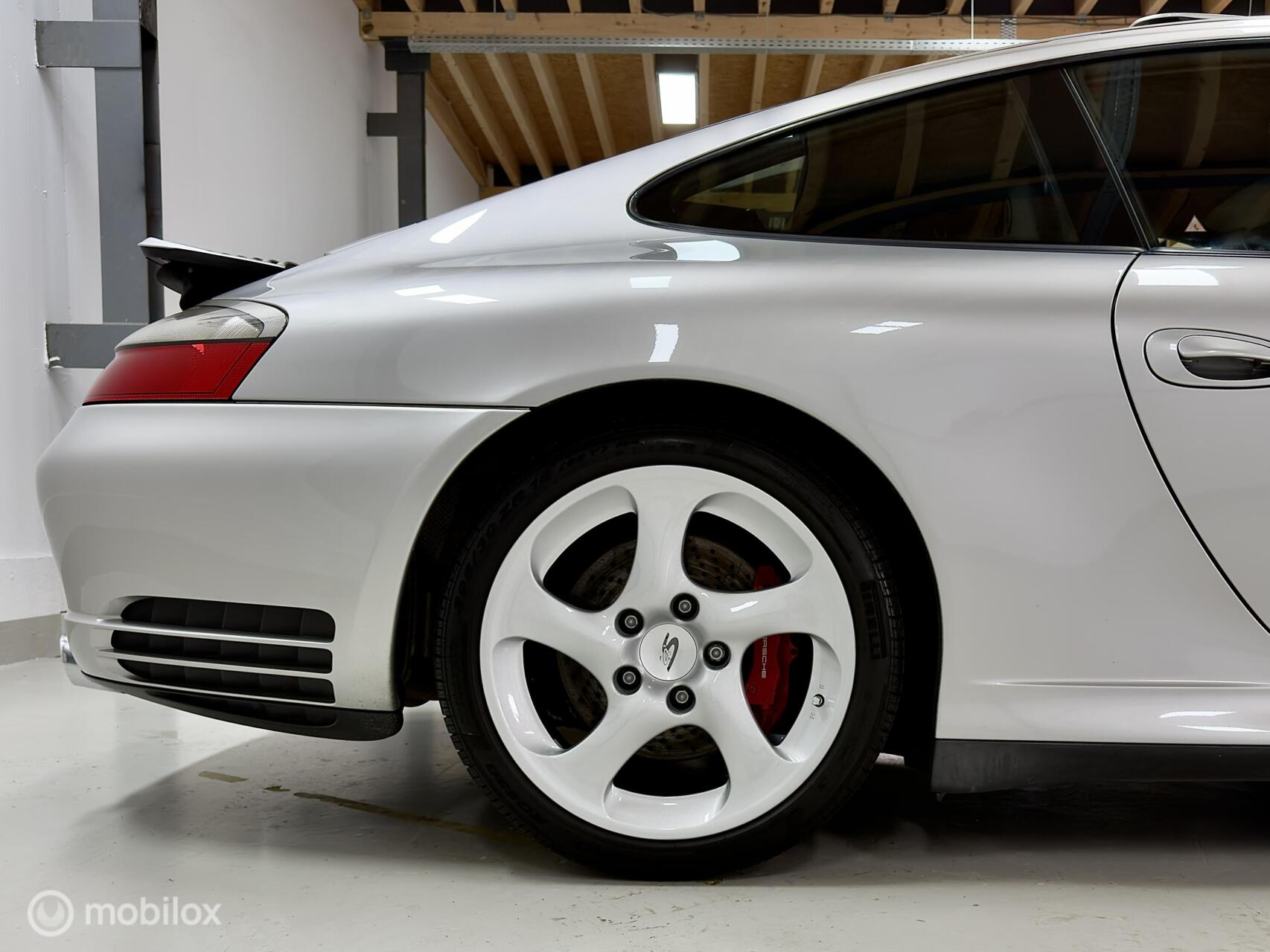 Foto van Porsche 911 Carrera 4s