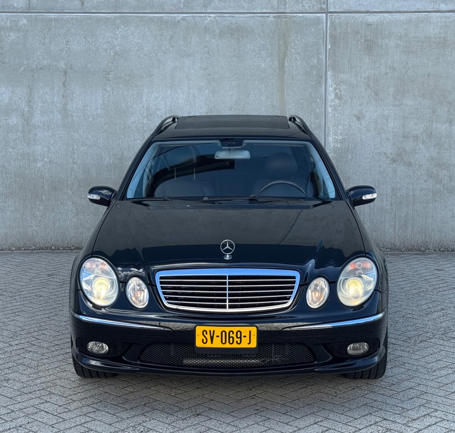 Foto van Mercedes-Benz E 500