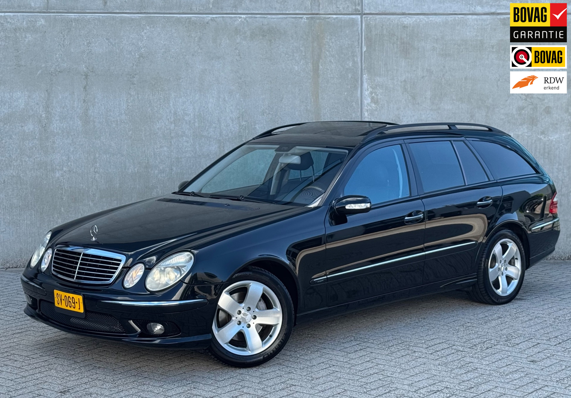 Mercedes-Benz E 500 500 Avantgarde 2004 Zwart VOL OPTIE 2004 - voorkant