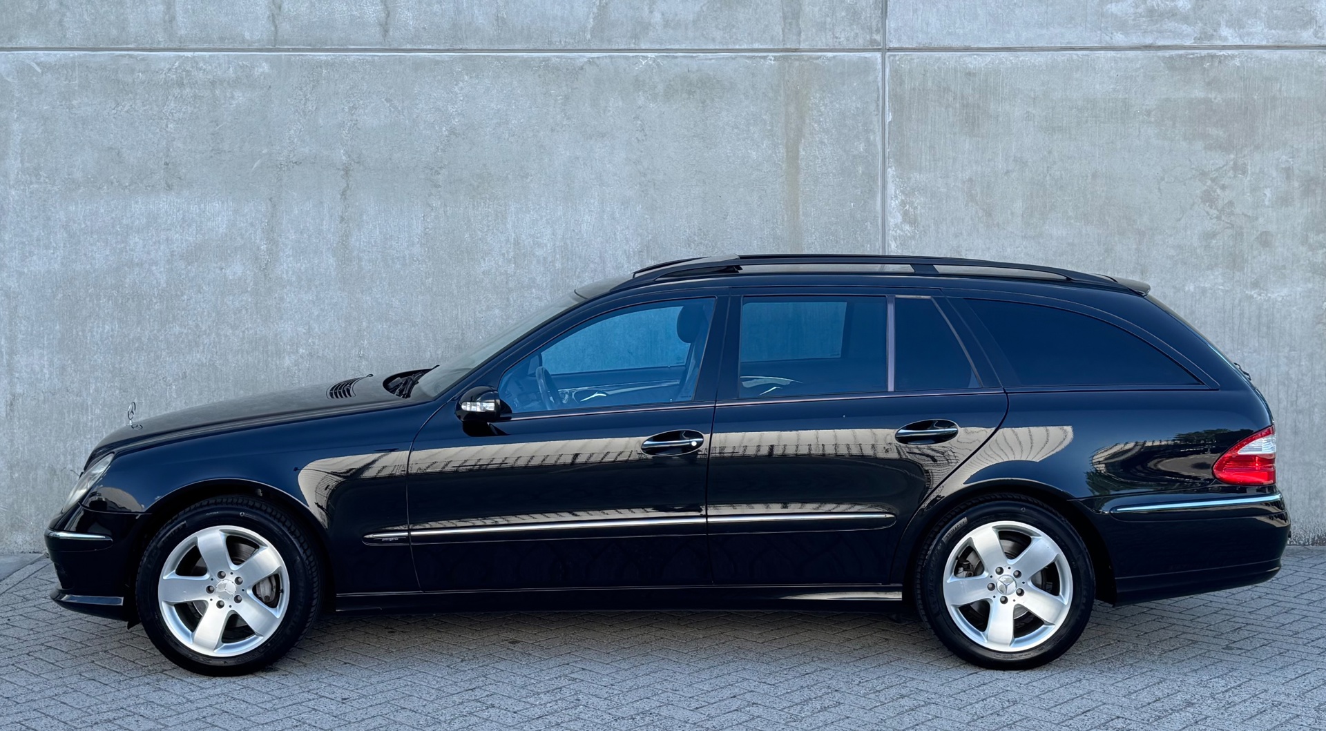 Foto van Mercedes-Benz E 500