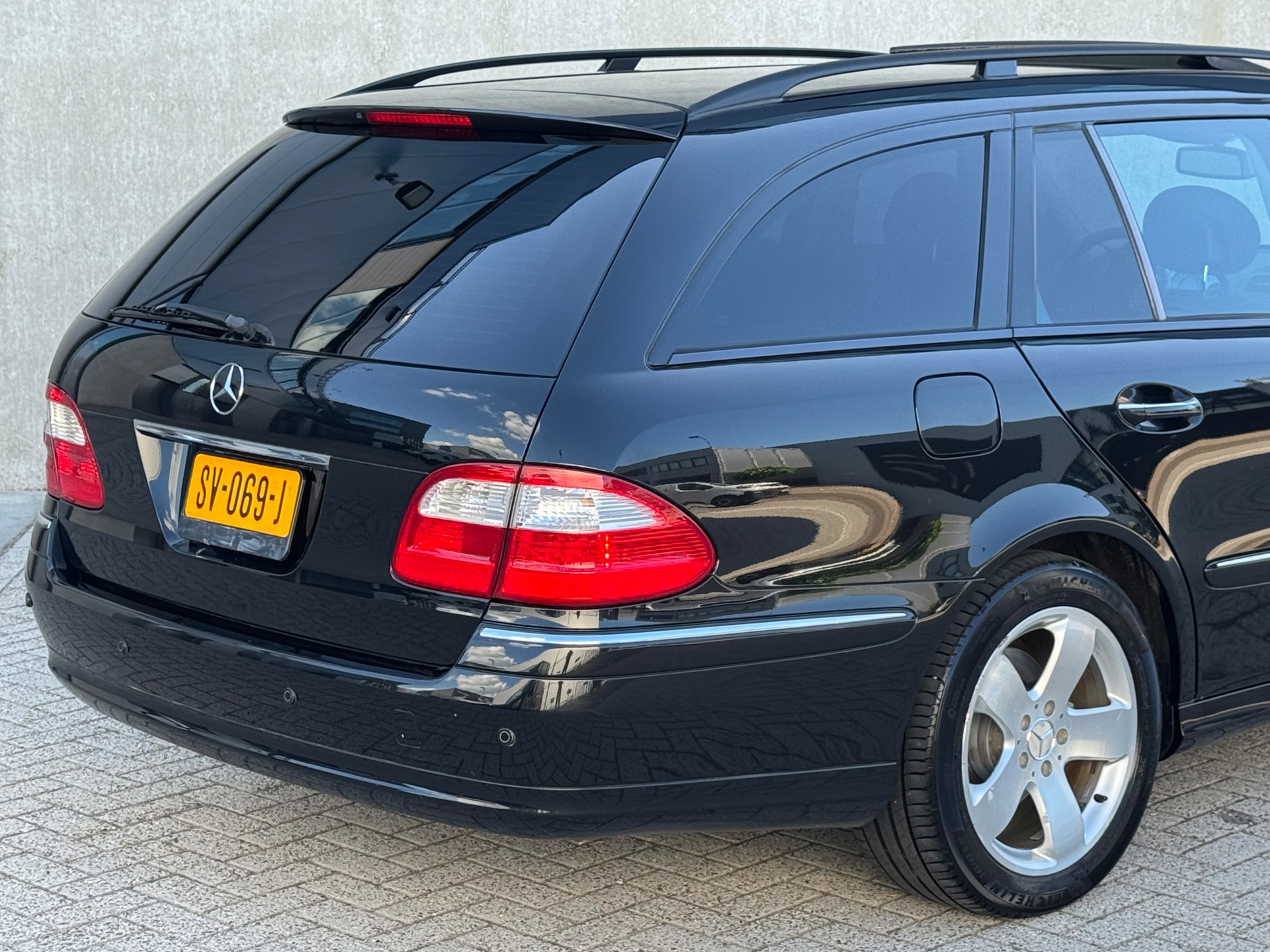 Foto van Mercedes-Benz E 500