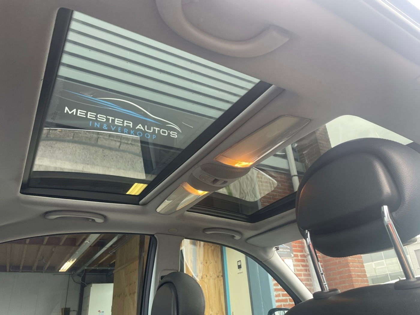 Foto van Mercedes-Benz E 240