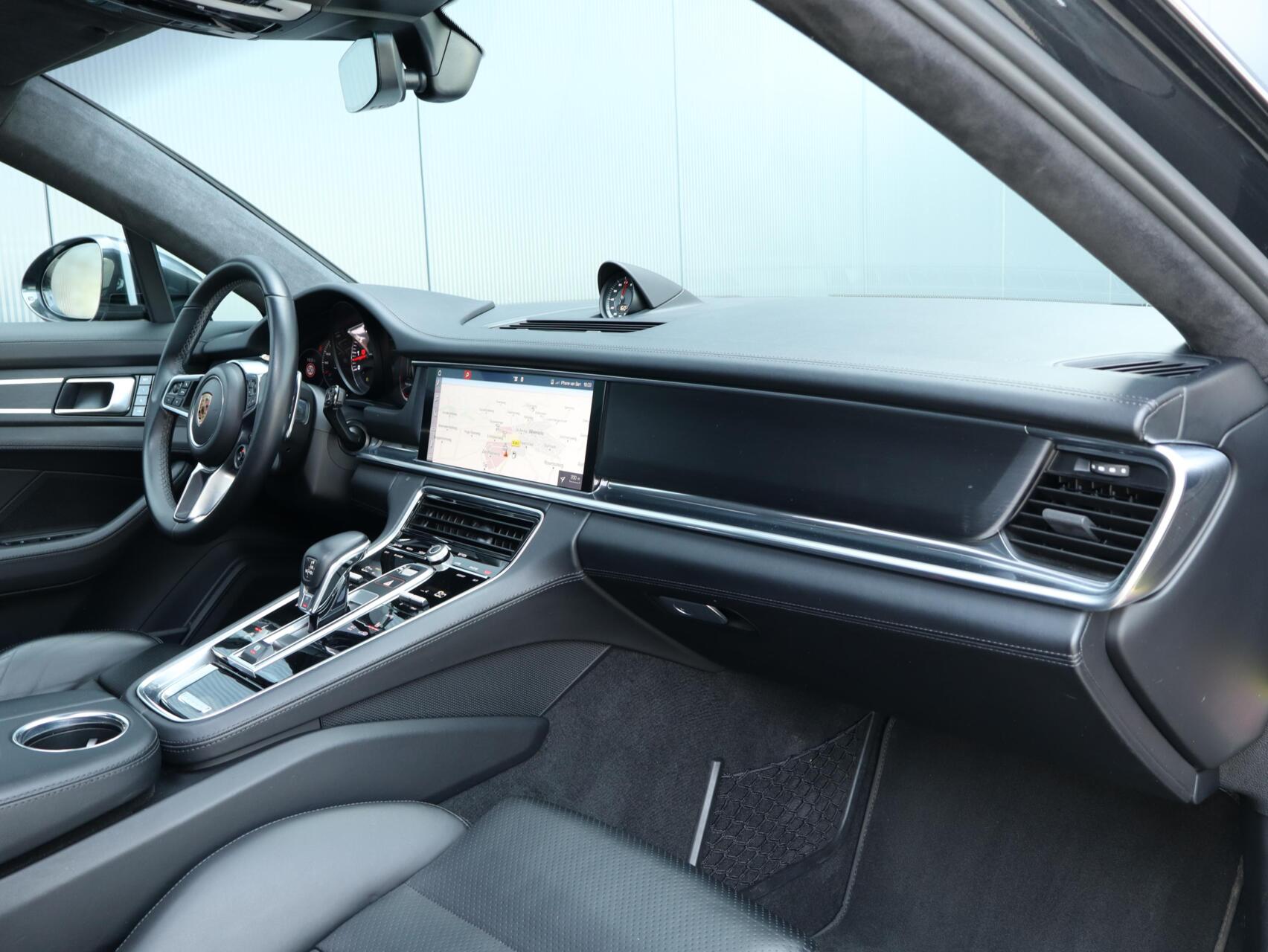 Foto van Porsche Panamera GTS
