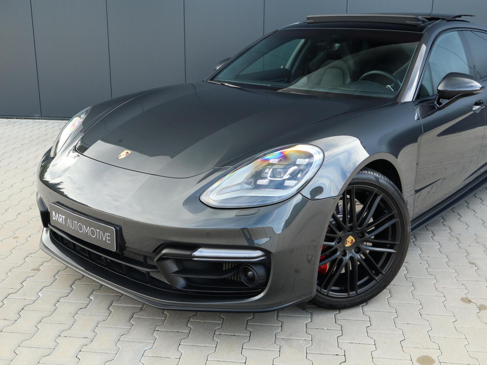 Foto van Porsche Panamera GTS