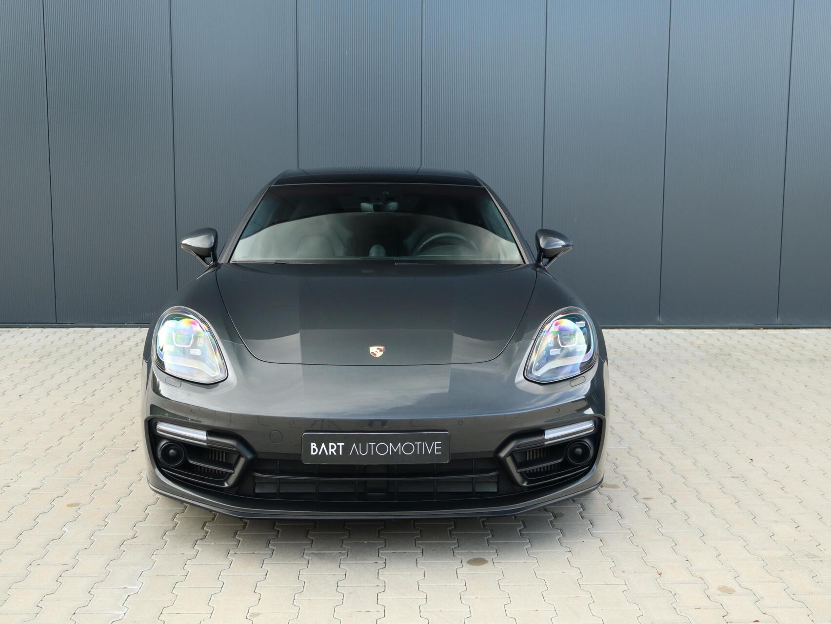 Foto van Porsche Panamera GTS