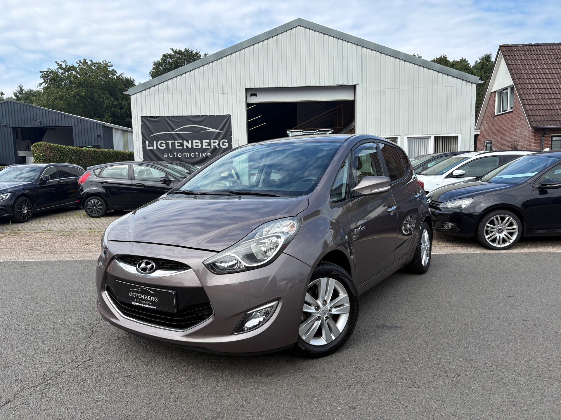 Hyundai Ix20 1.4i Go! 2015 - voorkant