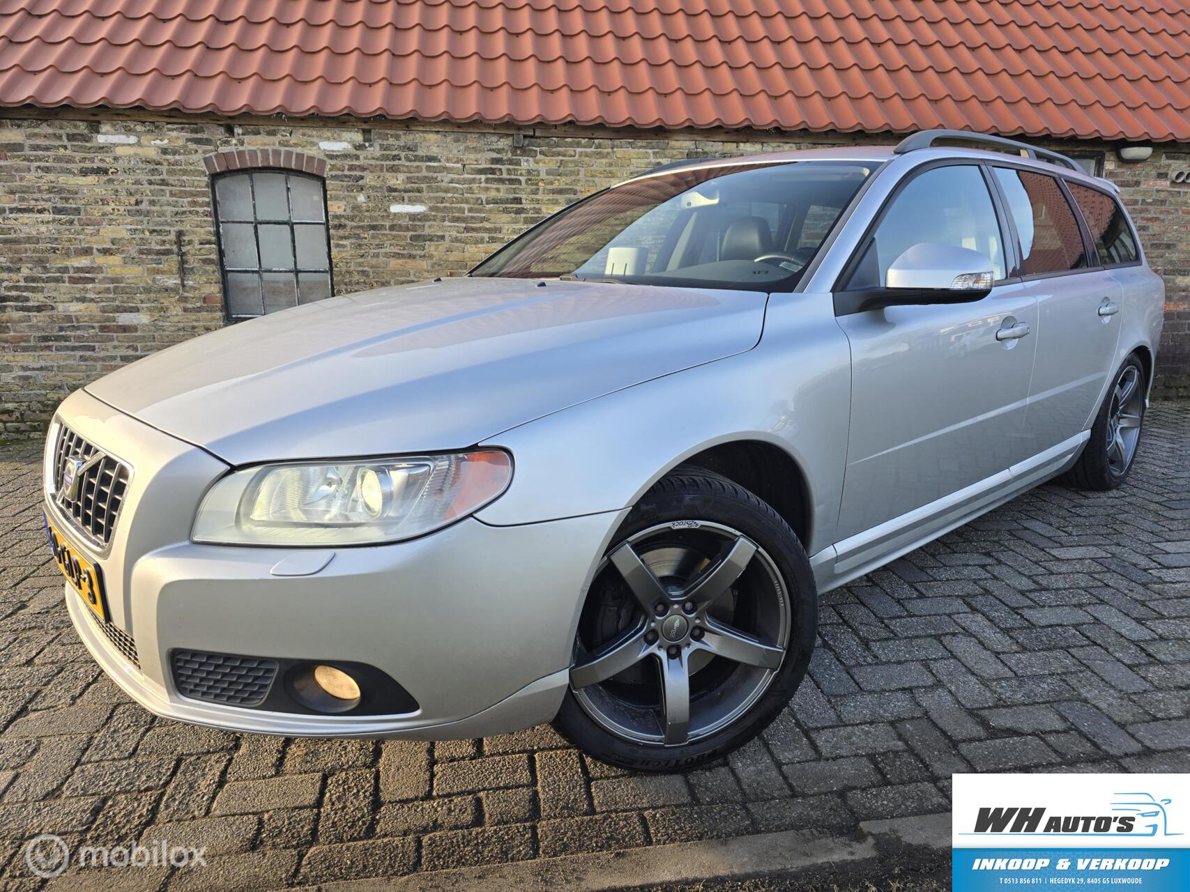 Volvo V70 2.5T Summum Aut. 2008 - voorkant