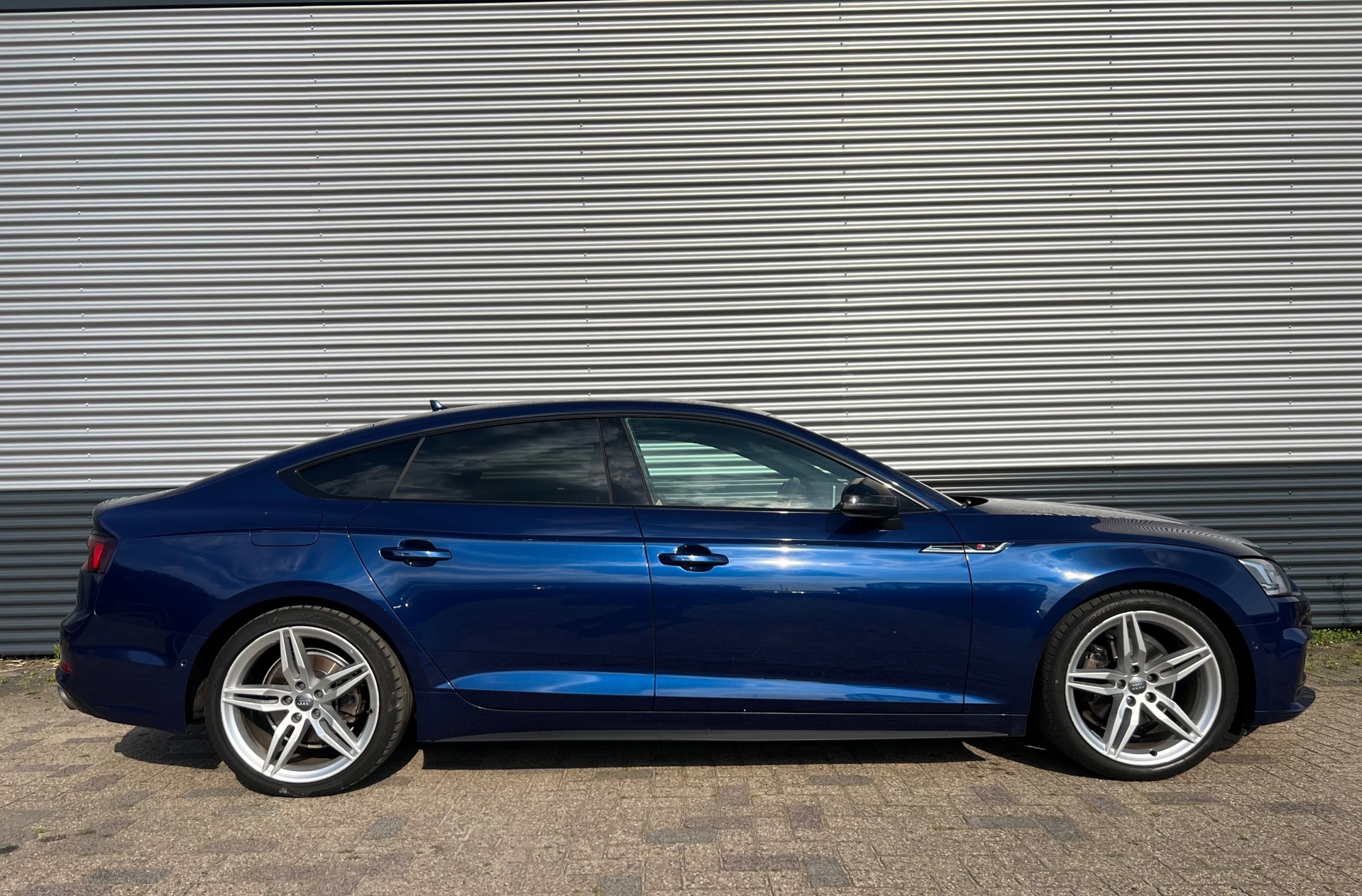 Foto van Audi A5 Sportback G-tron